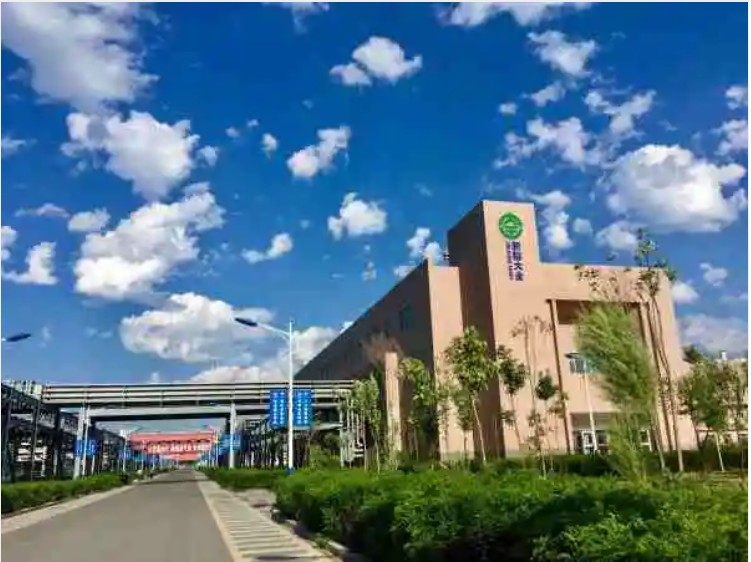 继新疆棉花之后，，，，新疆光伏成为美国下一个目的？？？新疆大全回应：“想对我们搞‘工业灭绝’，，，，问问中国和天下市场答不允许！”